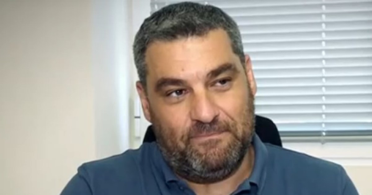 Ο Μάνος Νιφλής αποκάλυψε γιατί βρέθηκε εκτός Open: ‘Ήταν απόφαση του καναλιού να κόψει τη ζώνη’