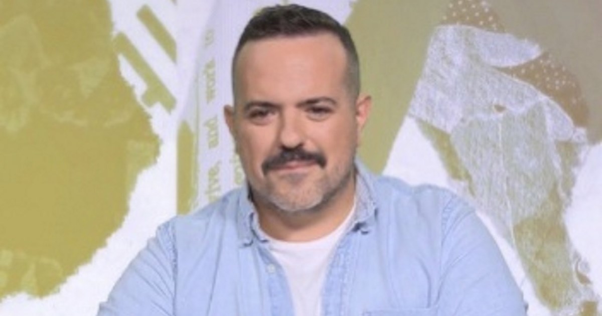 Ο Κωνσταντίνος Αντωνάτος στο ‘Καλύτερα δε Γίνεται’ | Ο νέος star της ελληνικής tv, η κόντρα Λιάγκα – Ουγγαρέζου & η κριτική στη Φαίη Σκορδά