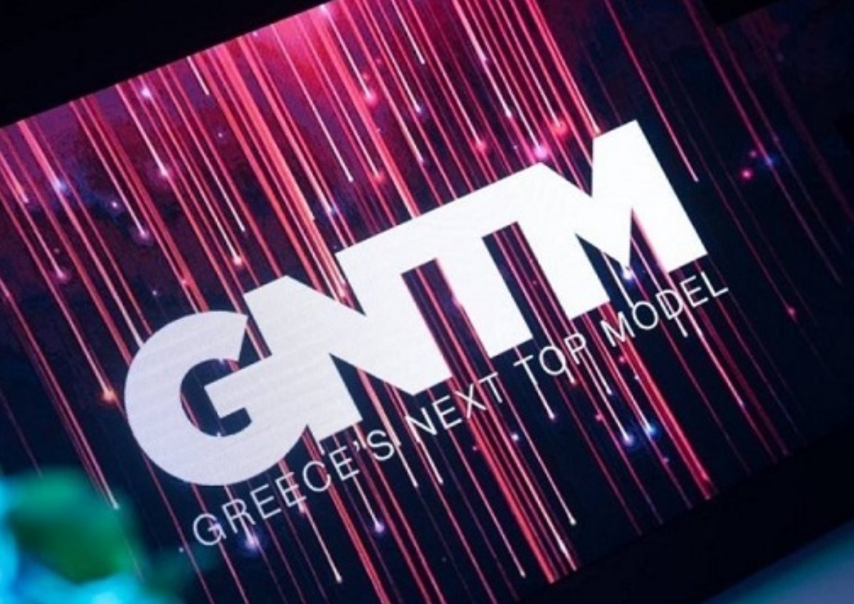 GNTM: Χωρίς τέλος οι τούμπες μέσα στη διάφανη μπάλα!