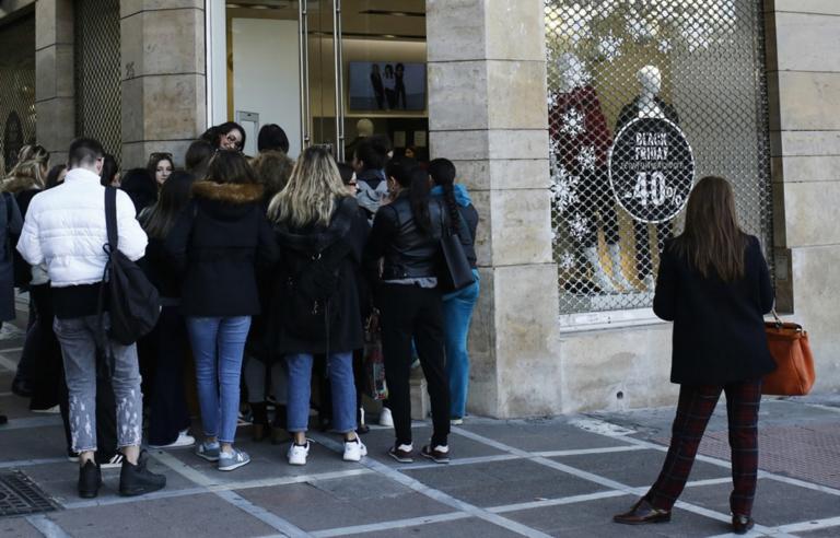 Black Friday: “Ιλιγγιώδης” αύξηση στις πωλήσεις κατά 2.600%! Πόσα ξόδεψαν οι Έλληνες καταναλωτές