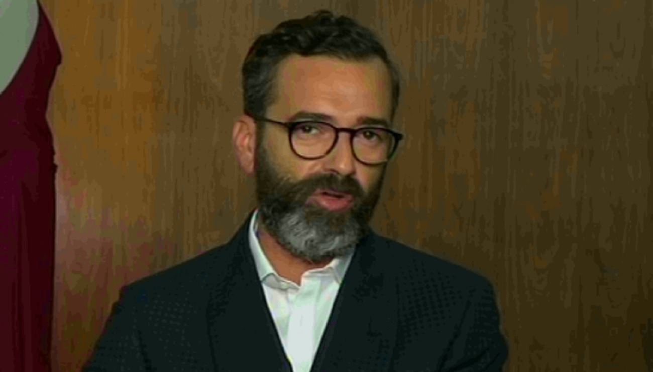 GNTM Τελικός: Ο Άγγελος Μπράτης αποκάλυψε τον λόγο που λείπει από το πλατό | Zappit