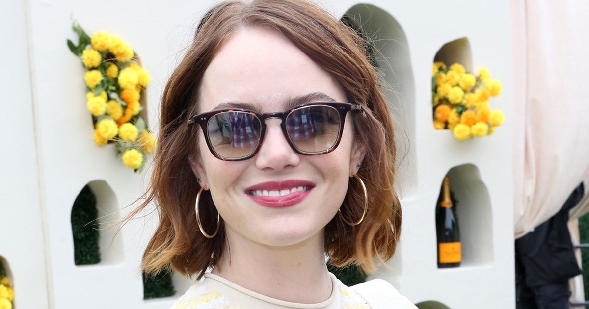 Το νέο κούρεμα και χρώμα μαλλιών της Emma Stone είναι ό,τι πρέπει για τη μετάβαση στο φθινόπωρο