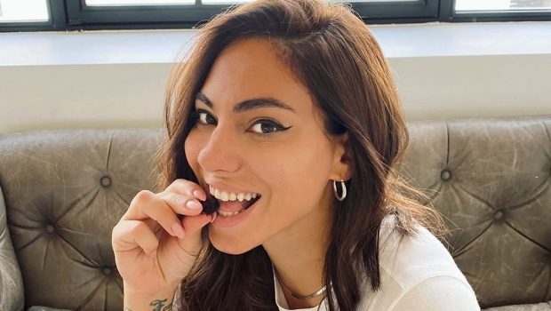 Τι μπορεί να συμβεί όταν η Ευρυδίκη Βαλαβάνη φοράει μαγιό και γυρίζει την πλάτη στον φακό (pics) – to10.gr