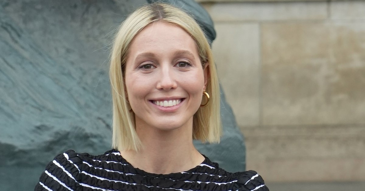 Η Μαρία Ολυμπία με το πιο hot-right-now χτένισμα για κοντά μαλλιά