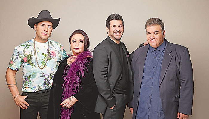 H ανανεωμένη κριτική επιτροπή του «Your face sounds familiar» σε πλήρη απαρτία | Espresso