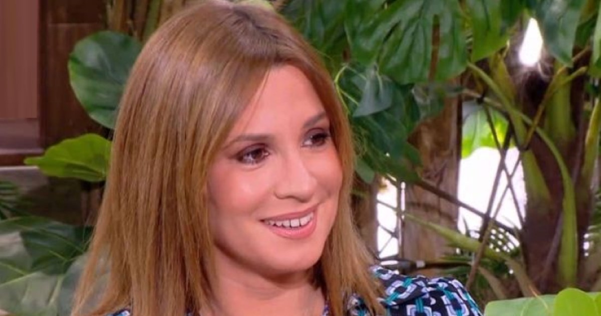 Νίκη Λυμπεράκη: ‘Πολλές φορές ζητάω συγνώμη από το παιδί μου’