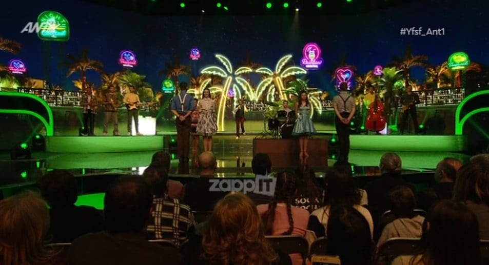 YFSF: Αγνώριστη η Ελένη Φιλίνη ως Κωστής Μαραβέγιας!