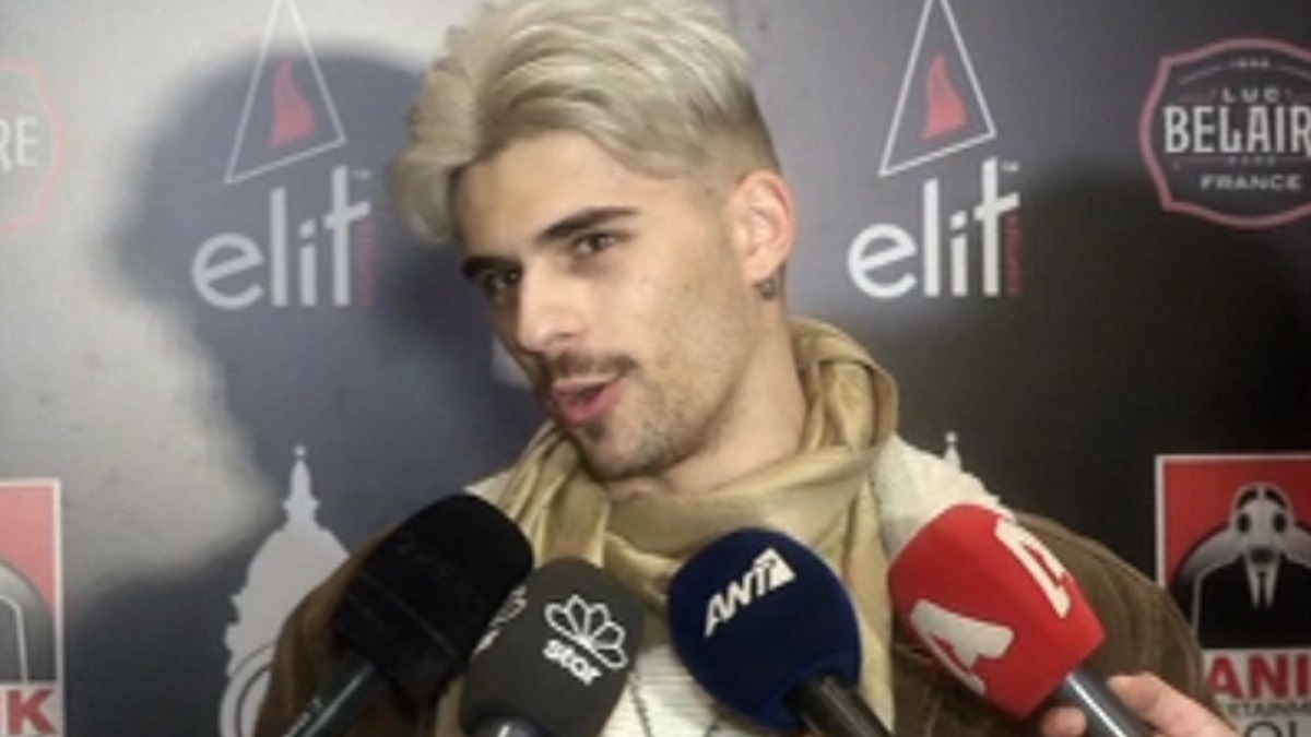 Όταν ο Fy έχει συναυλία… “του πετάνε σουτιέν όπου κι αν βρεθεί” | Zappit