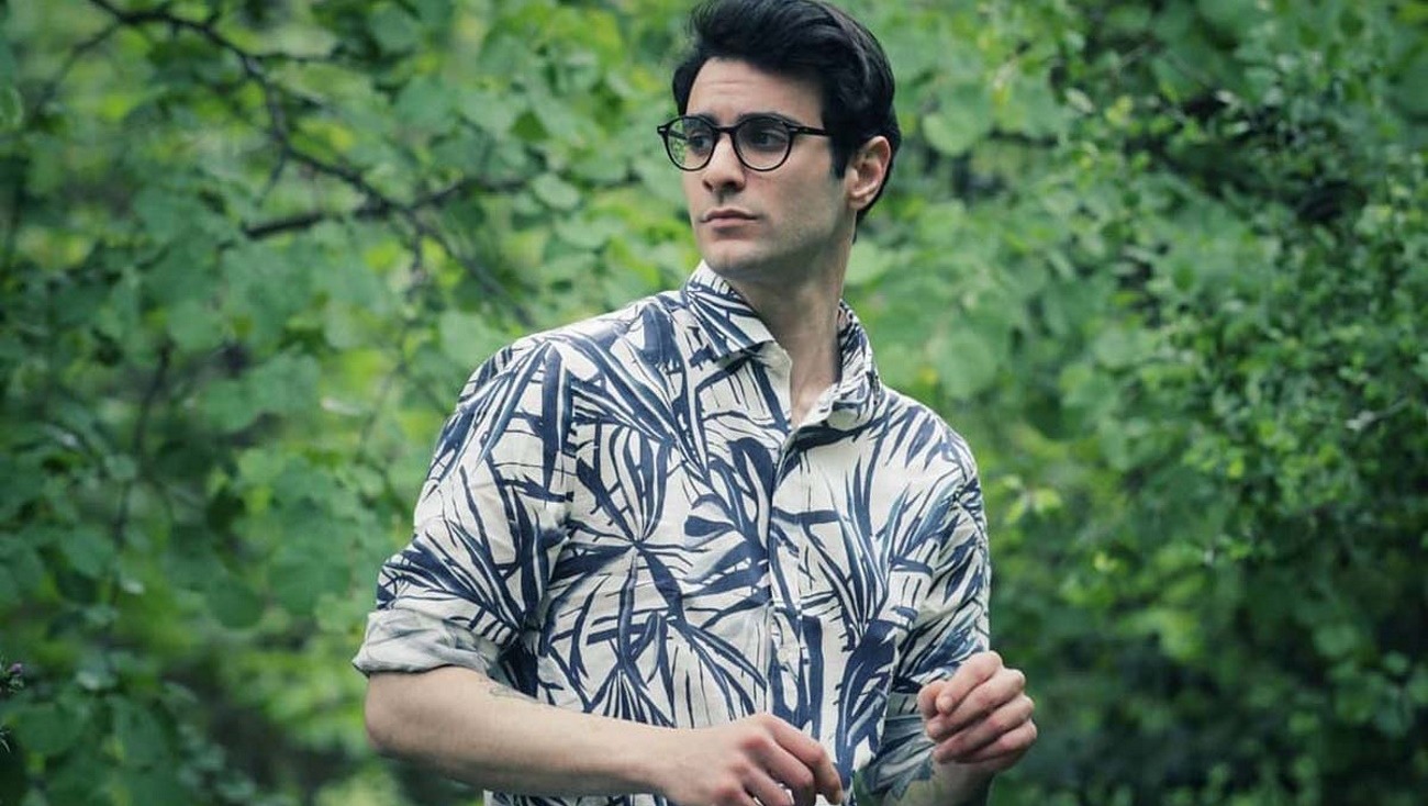 Ίαν Στρατής: Δύσκολες ώρες για τον τραγουδιστή | Zappit