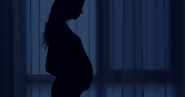 Το πρώτο της παιδί περιμένει γνωστή Ελληνίδα!