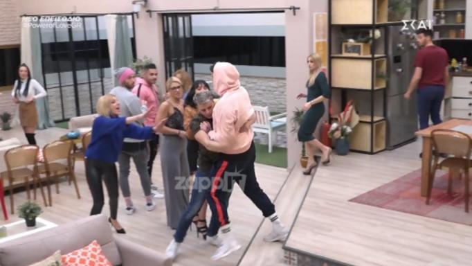 Πρωτοφανής καβγάς στο Power of Love! Έξω φρενών ο Ίον κινήθηκε απειλητικά προς τον Παύλο (video) – TLIFE