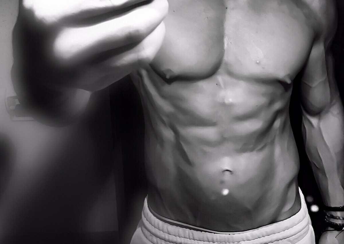 Σε ποιον πρώην παίκτη του “Power Of Love” ανήκει αυτό το απίστευτα σμιλεμένο κορμί; – TLIFE