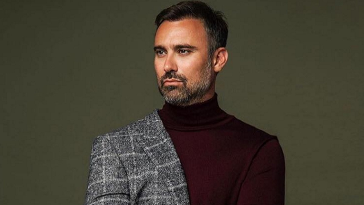 Γιώργος Καπουτζίδης: «Δεν είναι ντροπή να είσαι γκέι!»