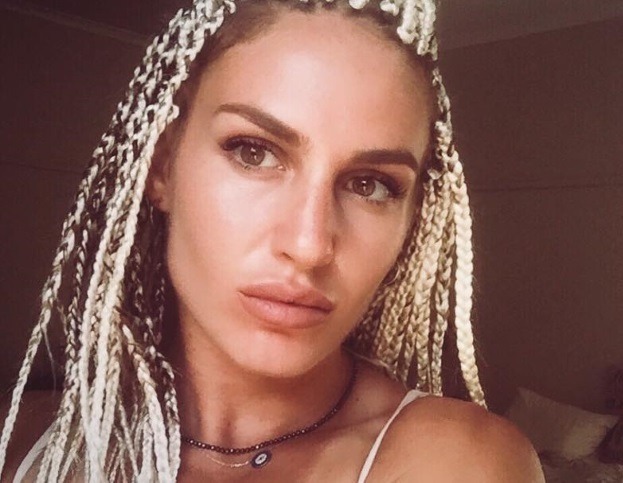 Survivor Spoiler: Το κατάλαβαν όλοι. Αρχηγός στην κόκκινη ομάδα είναι η Κατερίνα Δαλάκα. Τους πετσόκοψε με μία κίνηση
