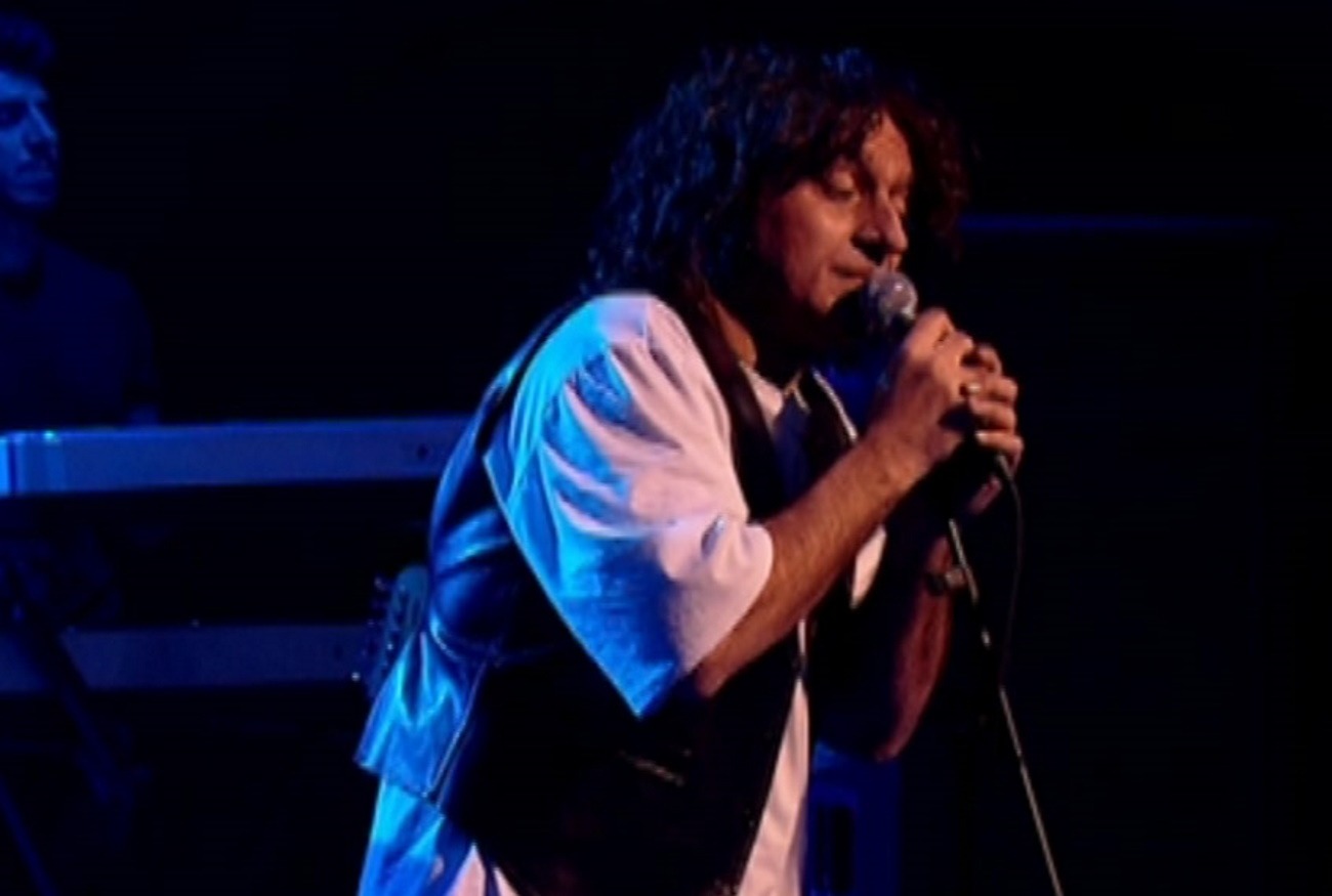 YFSF: Συγκίνησε ο Κρατερος Κατσούλης ως Βασίλης Παπακωνσταντίνου | Zappit