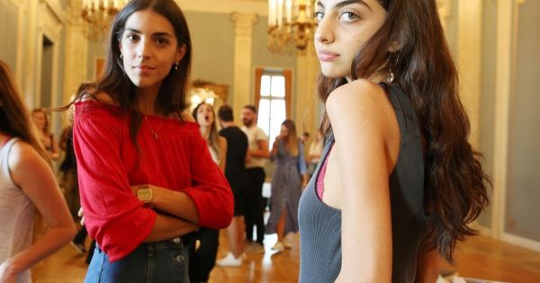 Ελληνίδα ηθοποιός: Γιατί κάνουν bullying στην Καζαριάν και όχι στον σκηνοθέτη που της έκανε πρόταση;