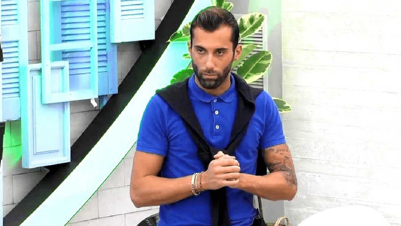 Ο Δημήτρης Καχαγιάς αποχώρησε από το Big Brother και απασφάλισε στα social media | Zappit