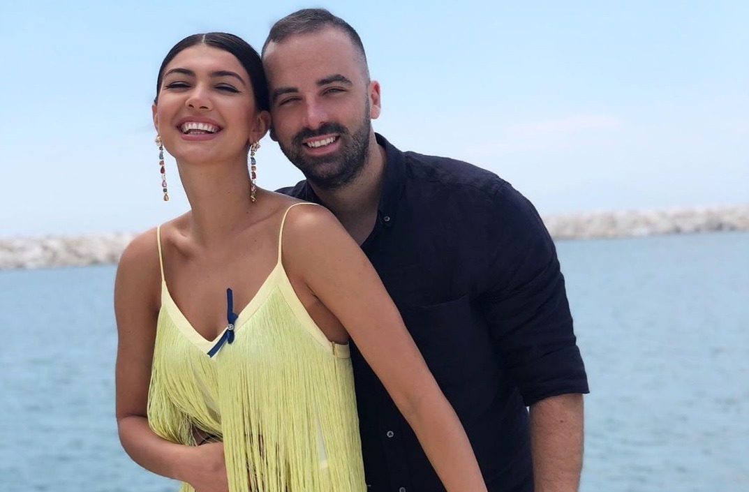 Κέισι Μίζιου: Το δείπνο που ετοίμασε για τα γενέθλια του συντρόφου της και το δημόσιο μήνυμα αγάπης!