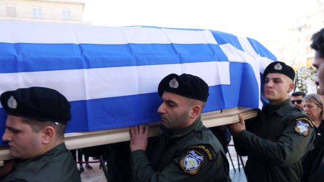 Τελευταίο «αντίο» στον 32χρονο αστυνομικό που δολοφονήθηκε σε μπαρ