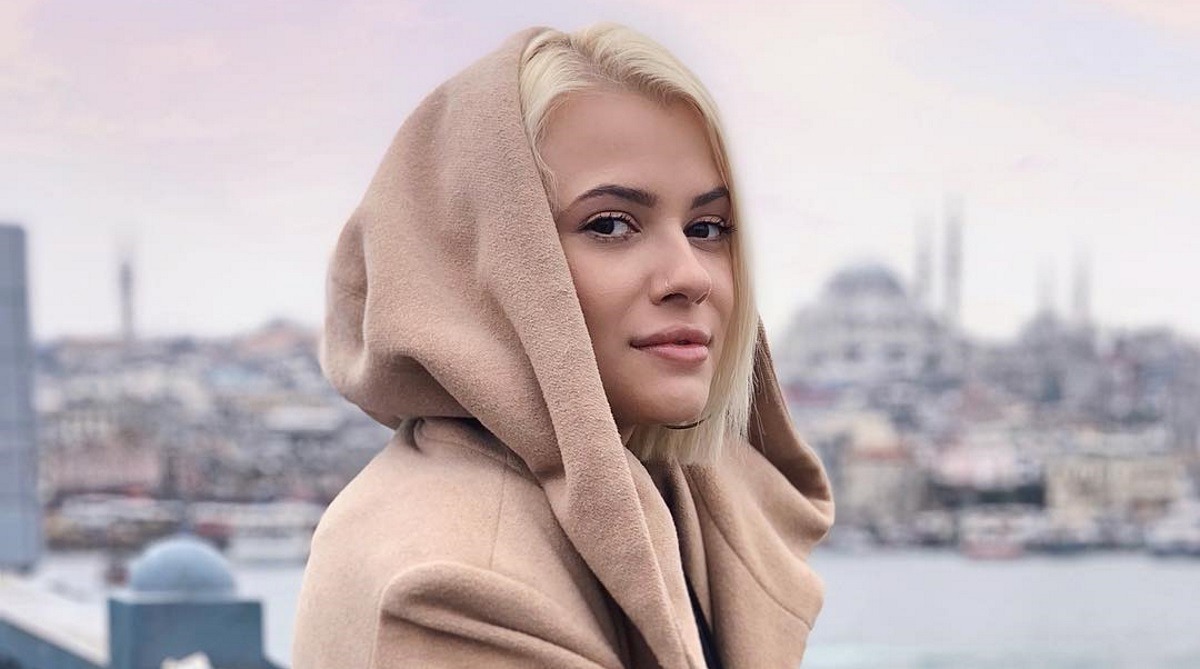Λάουρα Νάργες: Η αντίδραση της στην ανακοίνωση της αποχώρησης του Γιώργου Καπουτζίδη από το The Voice! – Zappit