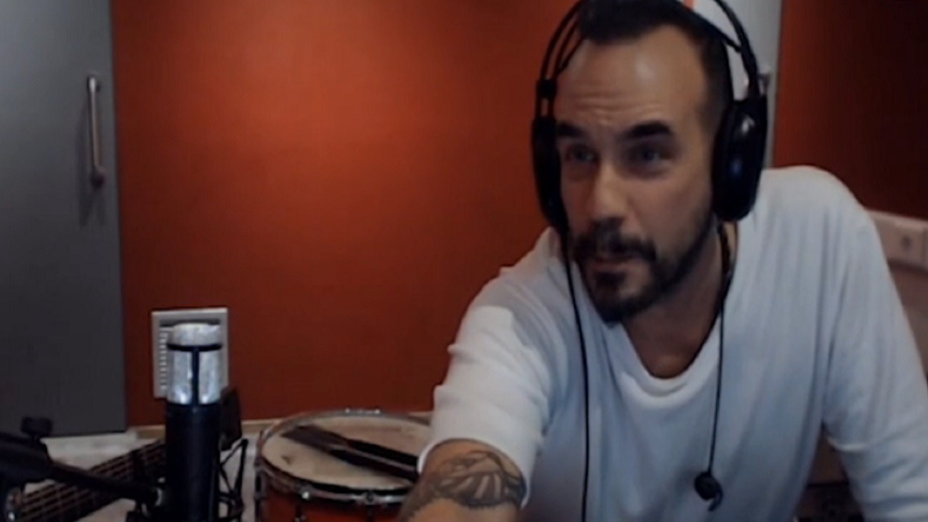 Ο Πάνος Μουζουράκης σε ένα one man show στο “φλΕΡΤ” | Zappit