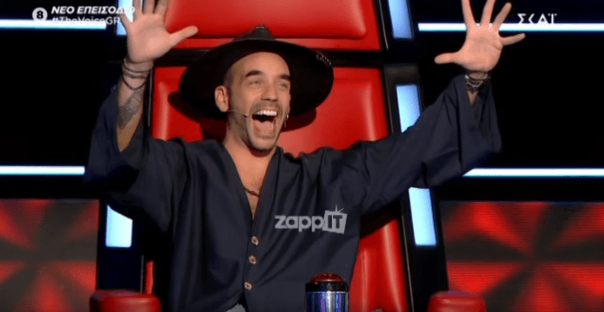 The Voice: Η Κάλλια Γκρίνια ανέβηκε στη σκηνή και ο Μουζουράκης της χάρισε μια μοναδική ρίμα! – Zappit