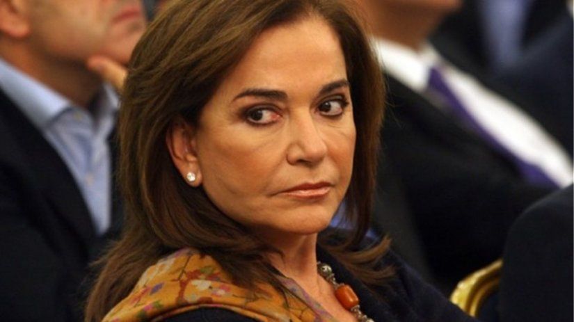 Ντόρα Μπακογιάννη: Η απόπειρα δολοφονίας σε βάρος της και η μάχη με την ασθένειά της. – Zinapost.gr