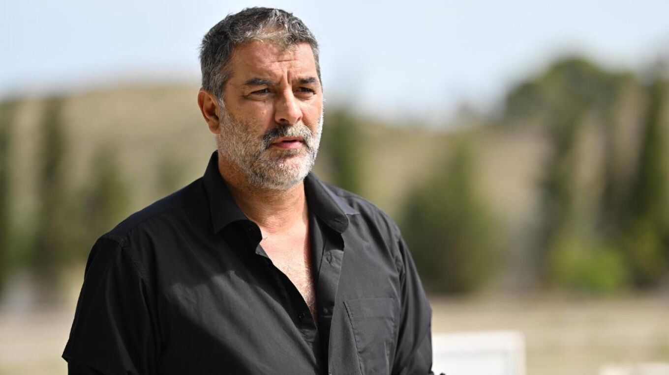 «Θυμωμένος ήλιος»: Ακούστε το τραγούδι που γράφτηκε για τον Βασίλη Μπισμπίκη στον «Σασμό» – Zinapost.gr