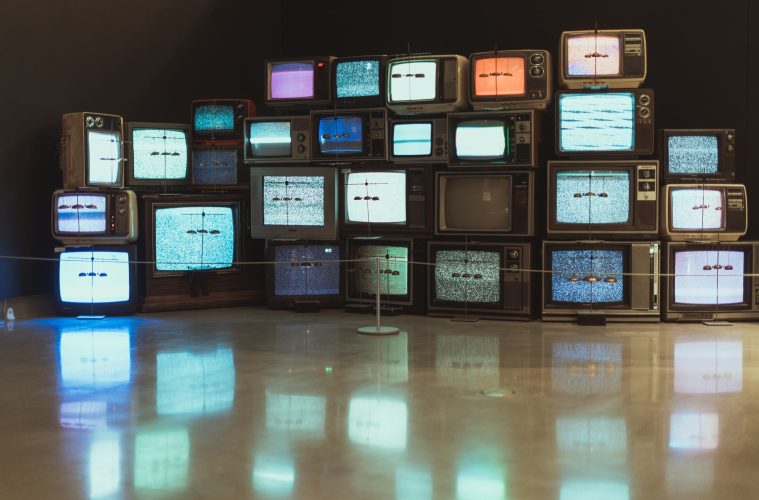 Οι νικητές και οι χαμένοι στην τηλεθέαση της Παρασκευής – Zinapost.gr