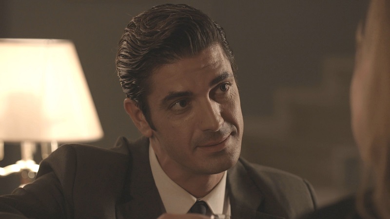 “Ο Παράδεισος των κυριών” – Ο Σίμος βλέπει την Αμαλία και τον Ντίνο αγκαλιά – Zinapost.gr