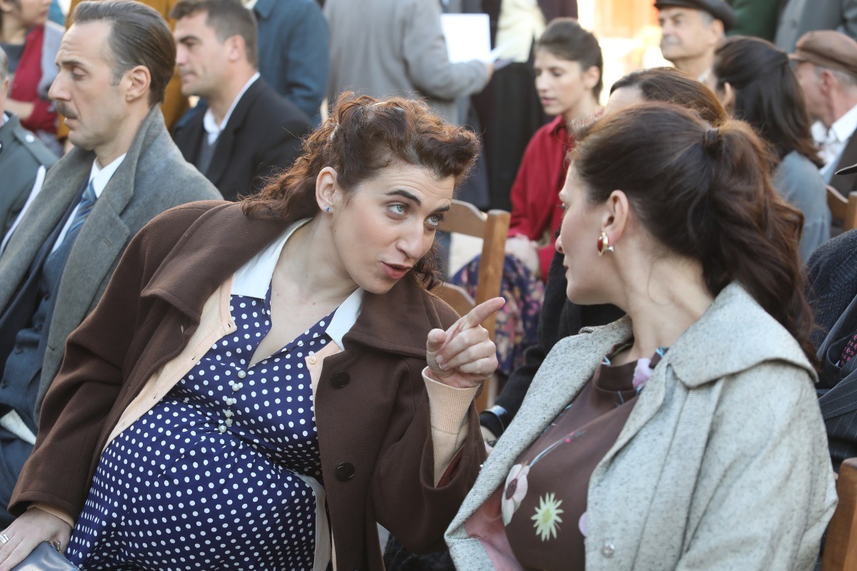 Η Δανάη Λουκάκη μιλάει για τις δύσκολες σκηνές στις Άγριες Μέλισσες – «Είχα αγωνία μην προσβάλω κάποια γυναίκα» | Zappit