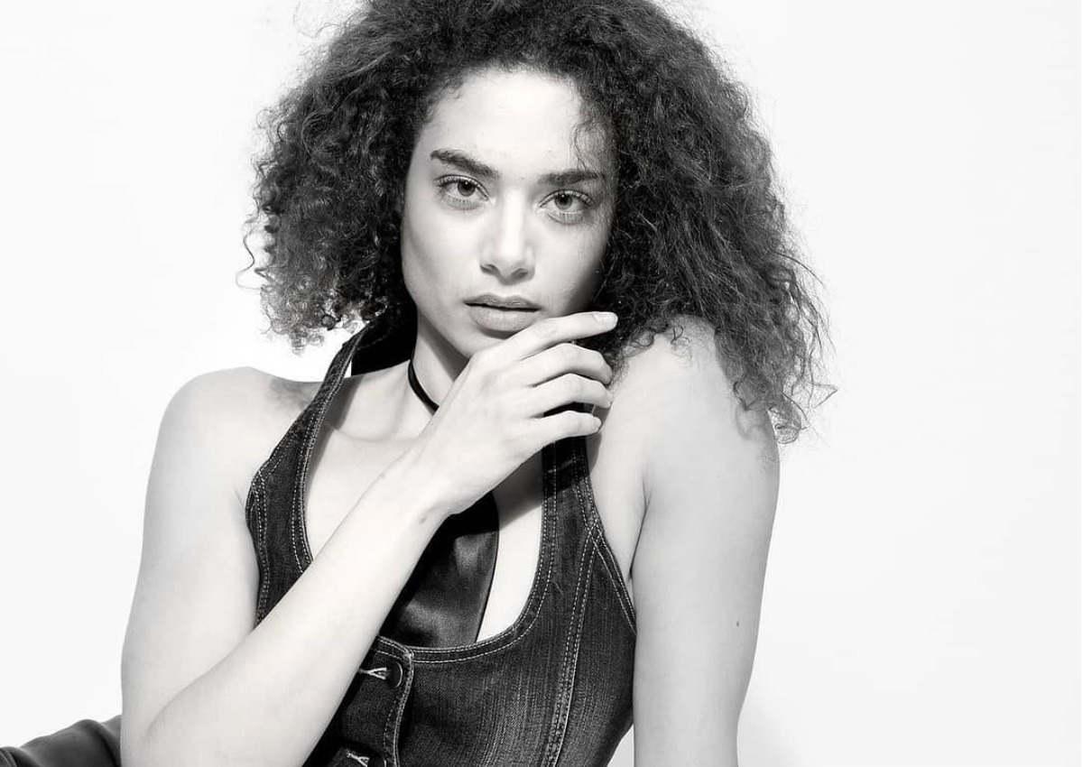 Μαριάννα Παινέση: Ποζάρει φορώντας νυφικά υψηλής ραπτικής και είναι άκρως εντυπωσιακή [pics] – TLIFE