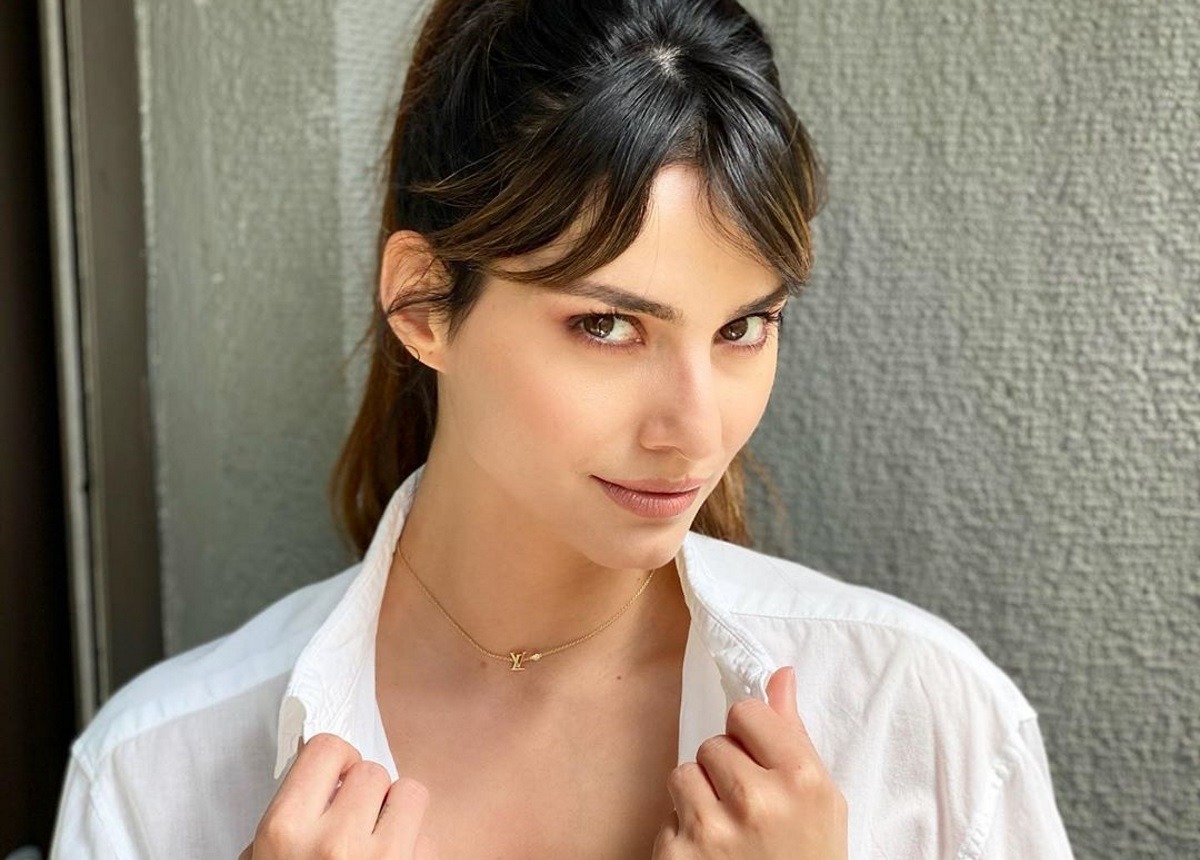 Ηλιάνα Παπαγεωργιού: Αποφάσισε να οργανώσει τη ντουλάπα και… τη σκέψη της [pics] – TLIFE