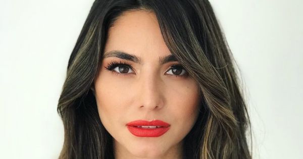 Η Ηλιάνα Παπαγεωργίου έχει κάνει καταπληκτική καριέρα. Παρακαλούσα να την έχω σε show μου!