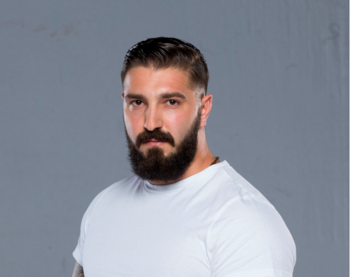 Παύλος Παπαδόπουλος #PowerofLovegr: Σάλος ξέσπασε για τα τατουάζ του. Κατηγορείται ως ναζιστής και… [φωτο]