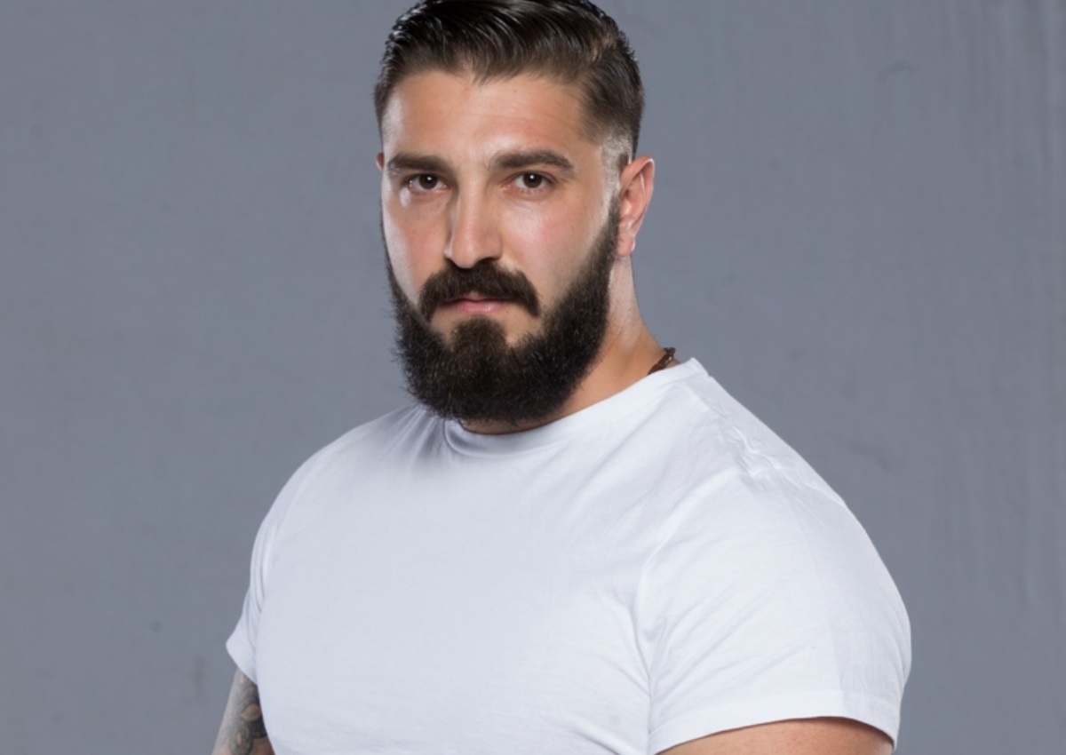 Power of Love: Ο Παύλος Παπαδόπουλος απαντά για “χρυσαυγίτικα” και “χουντικά” τατουάζ του! – TLIFE