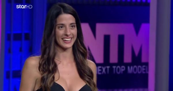 GNTM: Έxει μακρινή συγγένεια με τον Βασίλη Κίκιλια και έκλεψε τις εντυπώσεις κάνοντας πασαρέλα με το αγόρι της