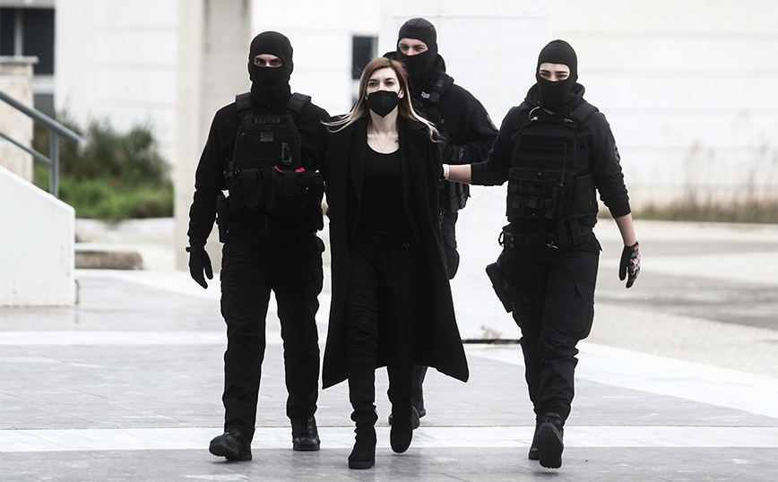 Ρούλα Πισπιρίγκου: Έφτασε η ώρα της απολογίας της – Την Τετάρτη θα δώσει τη δίκη της εκδοχή για το θάνατο της πρωτότοκης κόρης της Τζωρτζίνας • RefreshNews