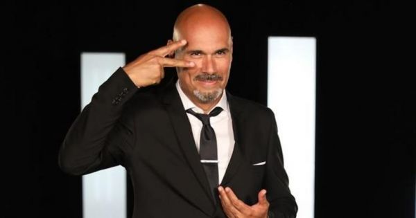 Δημήτρης Σκουλός: Δείτε την κούκλα σύζυγο του!