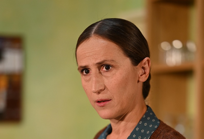 “Ο Παράδεισος των κυριών” – Γιούλη Τσαγκαράκη: “Η Ζαχαρούλα θα παραστρατήσει’…” – Zinapost.gr