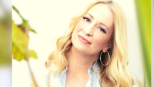 Νέα ζωή για την Ντορέττα Παπαδημητρίου: Μετακομίζει σε νέα σπίτι – Το υπέροχο χρώμα στους τοίχους και το ξύλινο πάτωμα στο σαλόνι – to10.gr