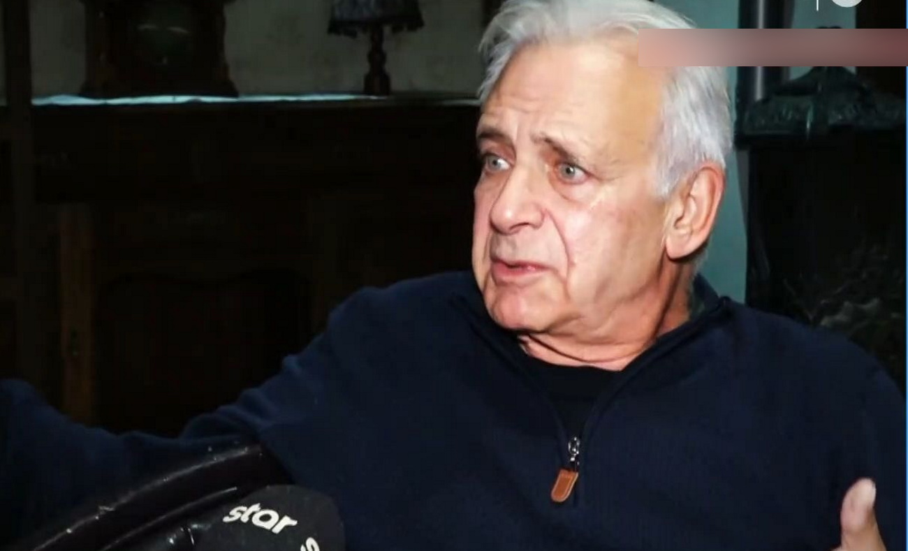 Αλέξανδρος Αντωνόπουλος: «Η Καίτη Κωνσταντίνου ερχόταν από τη χημειοθεραπεία στο γύρισμα» | Zappit