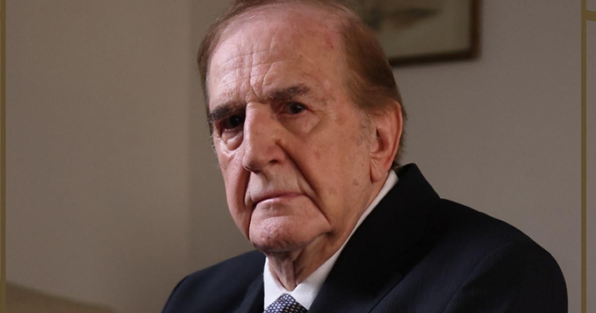 Συγκλονίζει ο Γιώργος Κωνσταντίνου: “Ξαφνικά ακούστηκε μια φοβερή έκρηξη. Ο κόσμος άρχισε να τρέχει αλαφιασμένος”