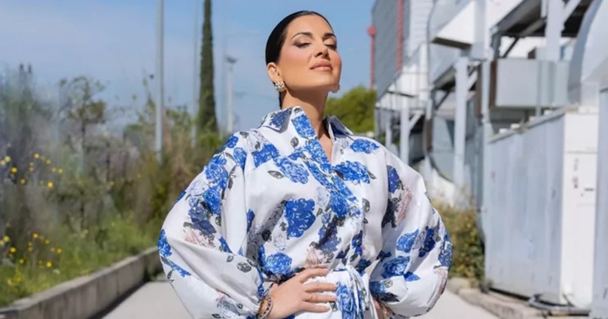 Η Σταματίνα Τσιμτσιλή ποζάρει με μαγιό και αποκαλύπτει: ‘Instagram Vs Reality’