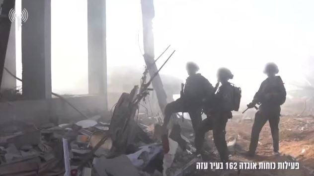 Ισραηλινά τανκς στην πόλη της Γάζας – Μάχες Ισραηλινών στρατιωτών με την Χαμάς