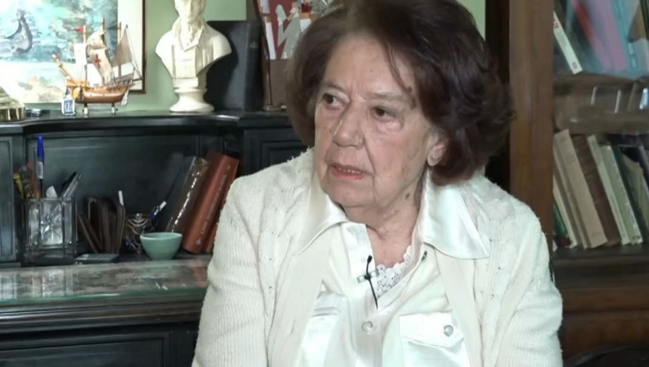 Μαρία Κωνσταντάρου: “Τα 800 ευρώ ο κύριος αυτός να τα δώσει στην παραδουλεύτρα του, όχι σε μένα” | Zappit