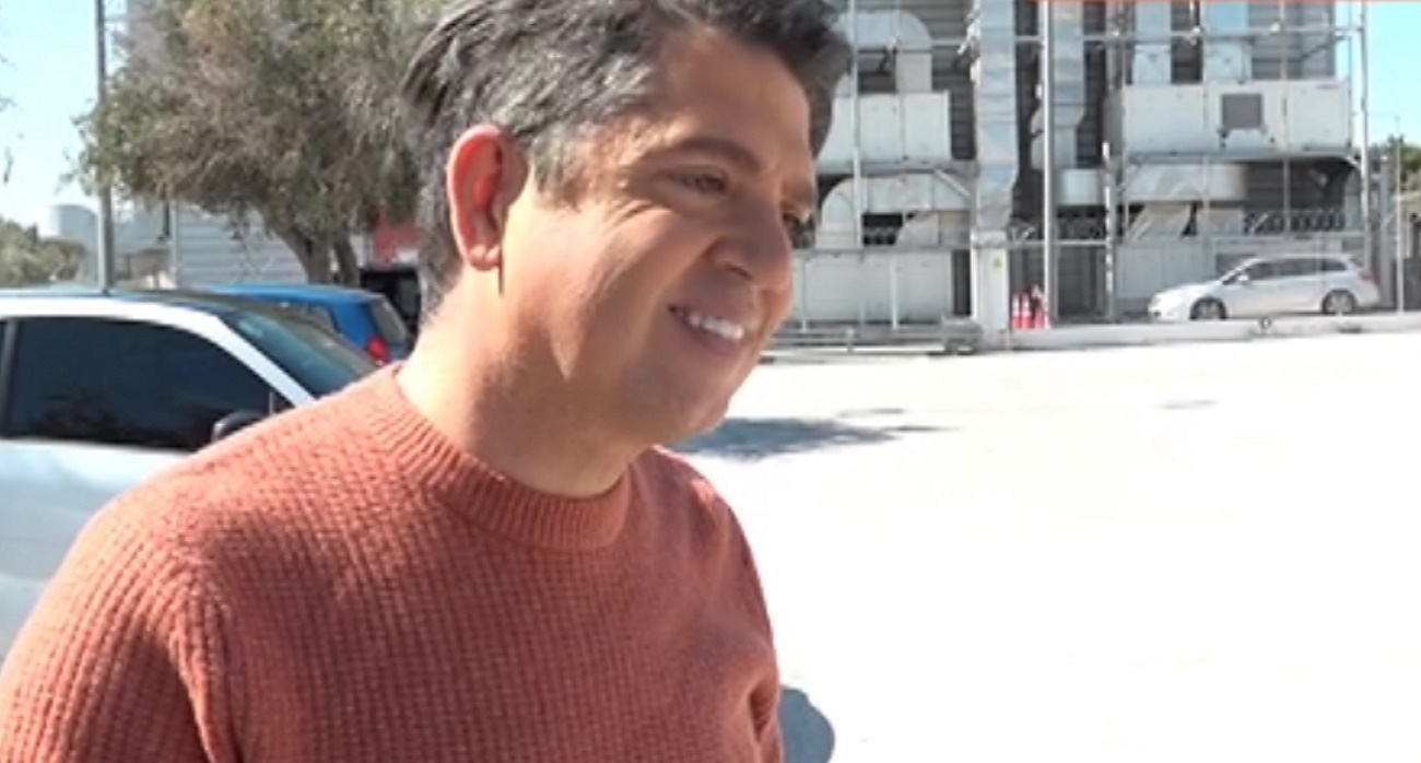 Ο Γιάννης Πουλόπουλος για το γάμο του: «Ήταν η πιο συγκινητική στιγμή να βλέπω τους γονείς μου χαρούμενους» | Zappit