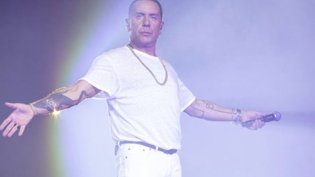 Ο Γιώργος Μαζωνάκης, η δικαστική διαμάχη με την αδερφή του και το ψυχιατρείο – «Ο εγκλεισμός μου έγινε εν αγνοία μου»