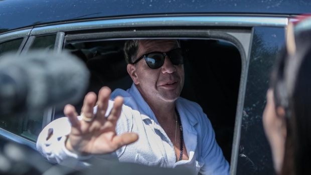 Το comeback του Γιώργου Μαζωνάκη:  Τότε επιστρέφει στο τραγούδι