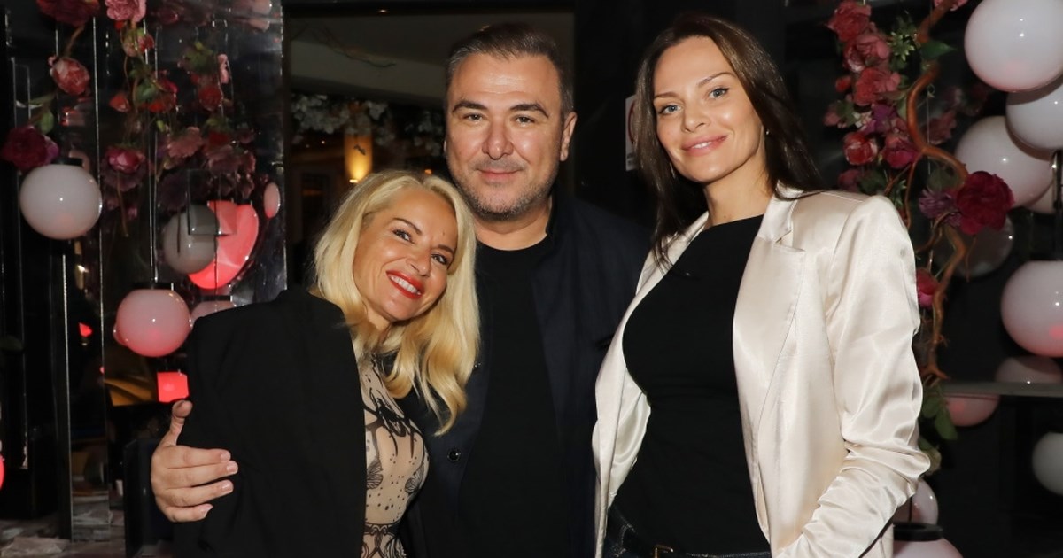 Ξανά μαζί Αντώνης Ρέμος, Υβόννη Μπόσνιακ & Μαρία Μπεκατώρου! Η φωτογραφία με την Ελένη Πασχαλίδη